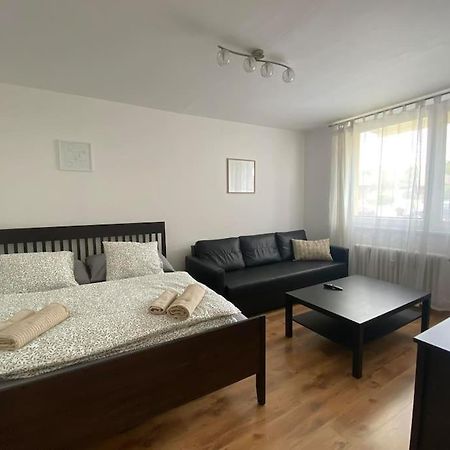 Ferienwohnung Apartman Ve Valticich Valtice Exterior foto